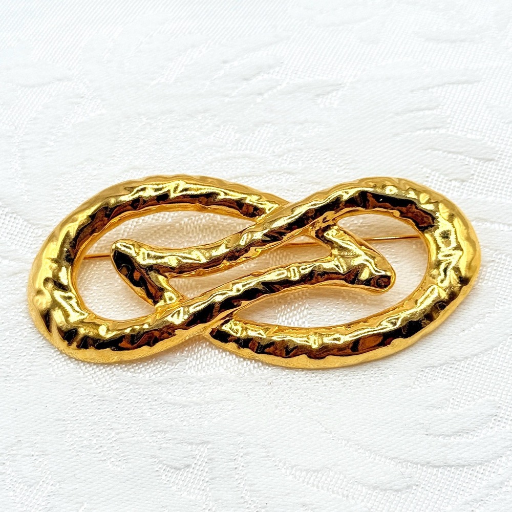 Vintage‎ Shiny Abstract Gold Tone Intertwined Metal Costume Jewelry Brooch Pin